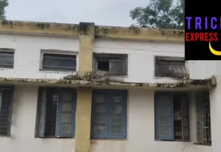जर्जर तहसील भवन में टपकती छत, रिकॉर्ड भी खतरे में, बारिश में अधिकारियों के कक्ष और रिकॉर्ड रूम में भर रहा पानी, अधिवक्ता संघ ने मरम्मत की उठाई मांग